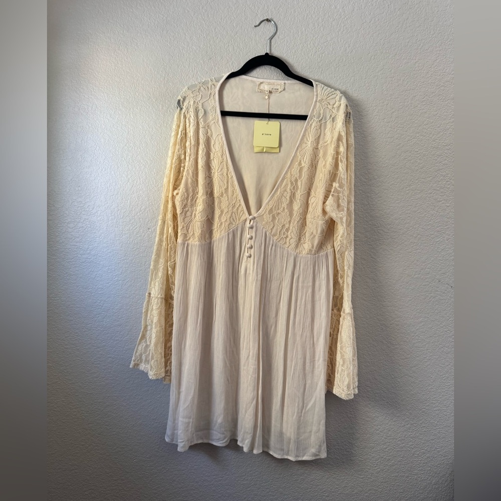 Anthropologie A’Reve Cream Lace Boho Bell Sleeve Button Down Dress
